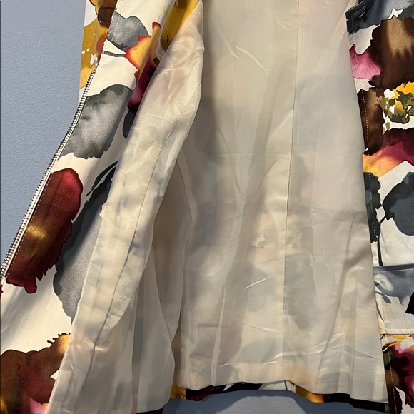Christopher Banks Women’s Multicolor Floral Blazer size Medium - Picture 6 of 6
